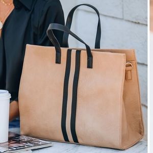 Vici Royce Tote Bag - Natural (NWT)